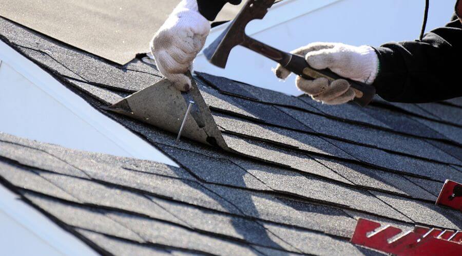 Expert flood damage restoration services in Madelia, MN